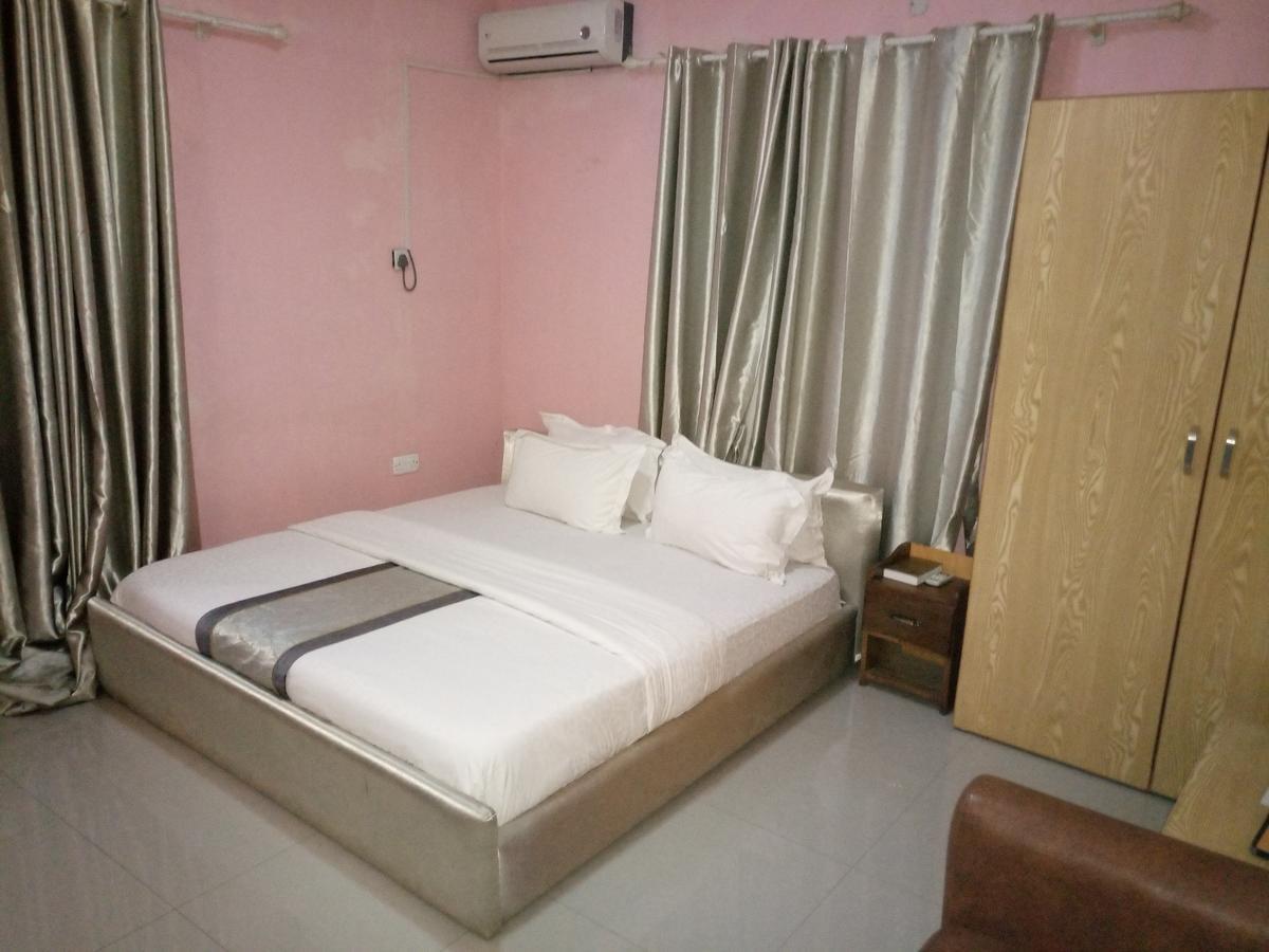 Glorious Hotel & Suites Ikotun Exteriér fotografie