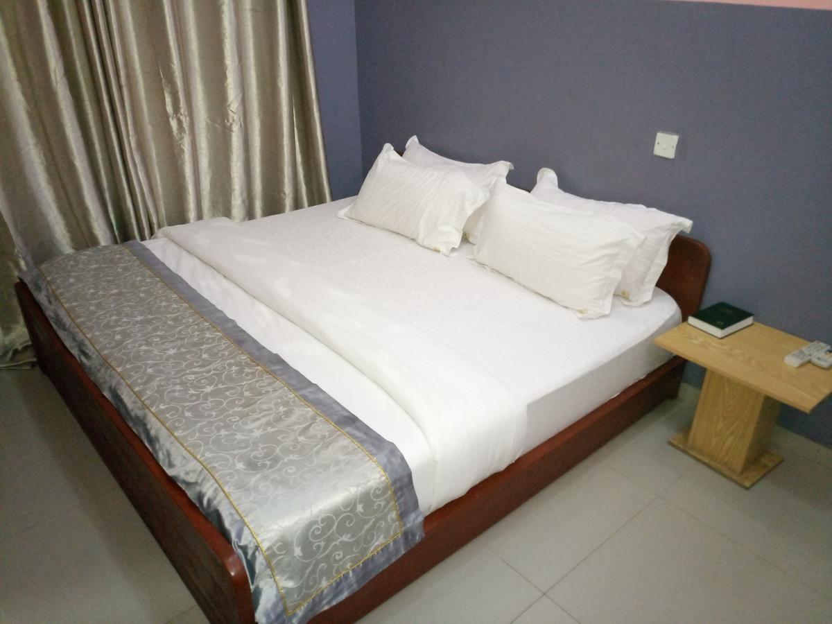 Glorious Hotel & Suites Ikotun Exteriér fotografie